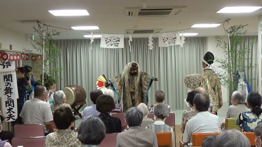 関の舞と関太夫の写真