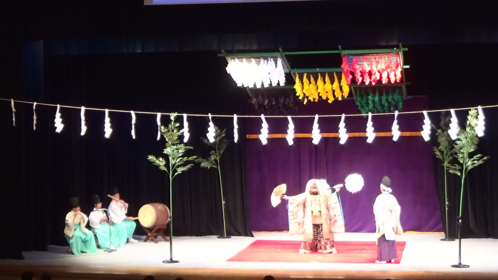 あさみなみ伝統神楽祭での登場シーン